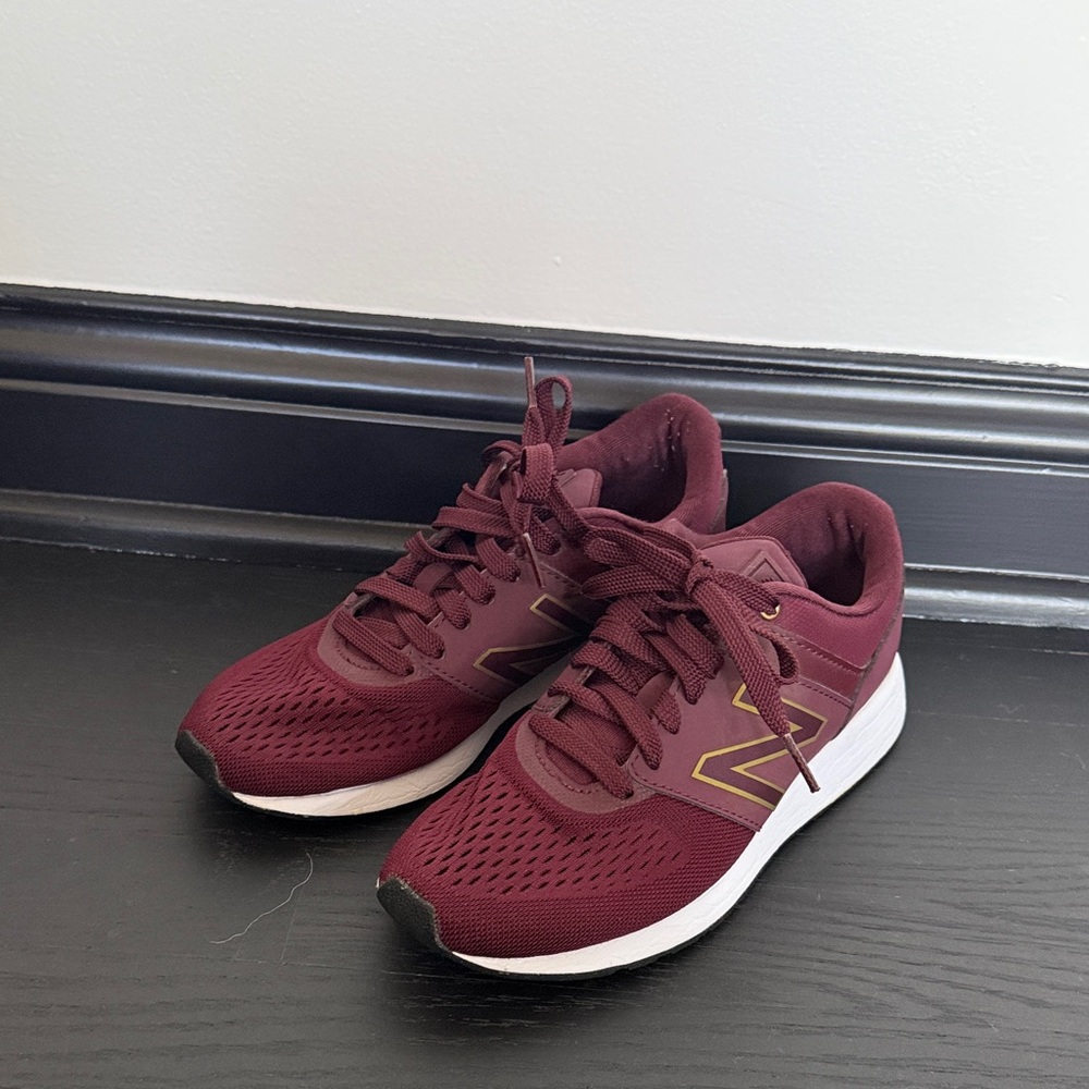 New Balance Fresh Foam X Cruz v3 Maroon Sneakers with Gold Accents